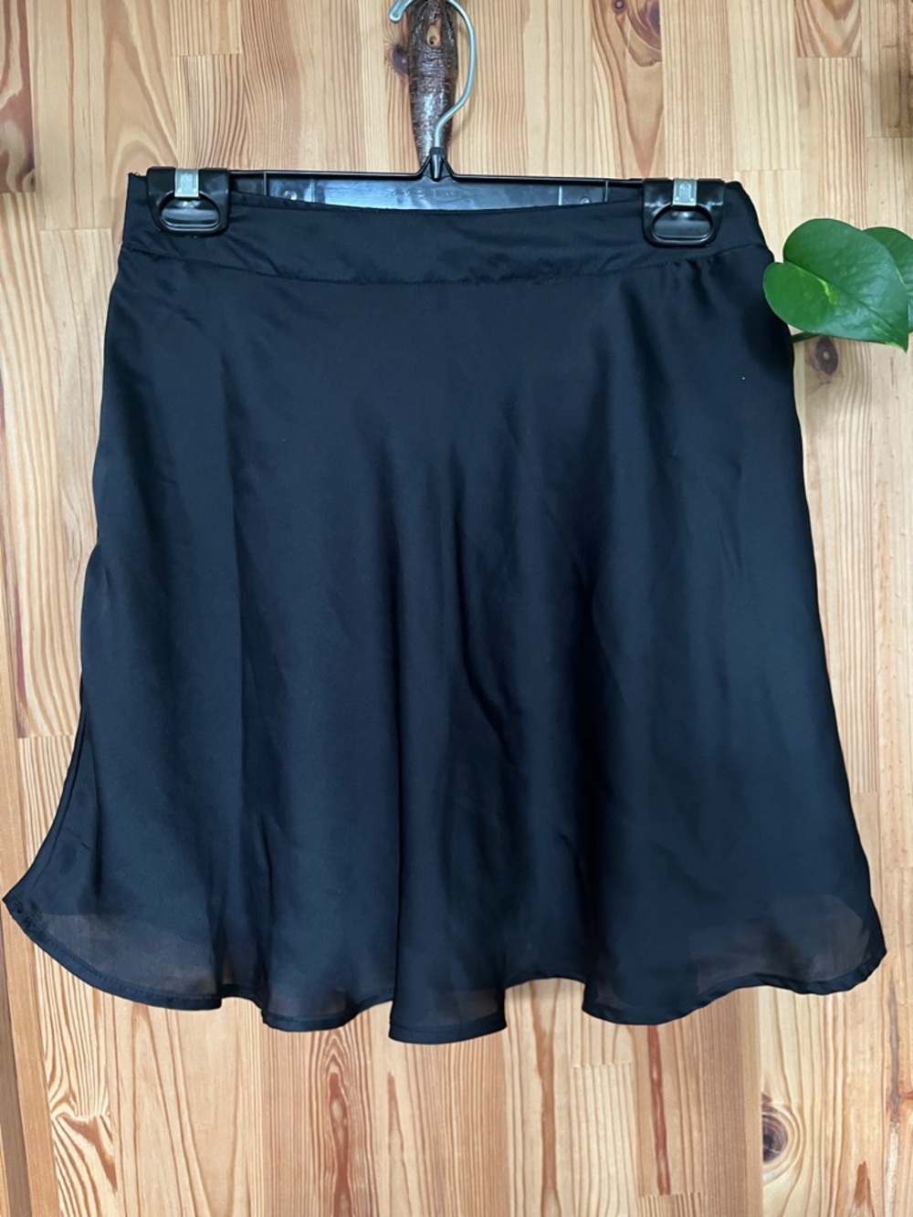Black Flouncy A-Line Mini Skirt (size M)